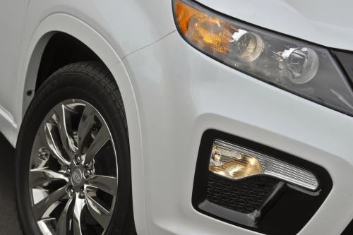 Kia Sorento (2013) - picture 16 of 45