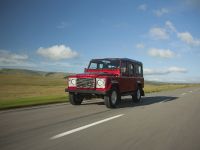 Land Rover Defender UK (2013) - picture 1 of 24