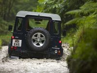 Land Rover Defender UK (2013)