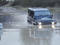 Land Rover Electric Defender (2013) - picture 10 of 18
