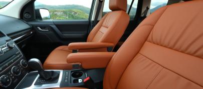Land Rover Freelander 2 (2013) - picture 12 of 22