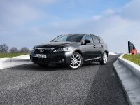 Lexus CT 200h Advance (2013) - picture 2 of 2