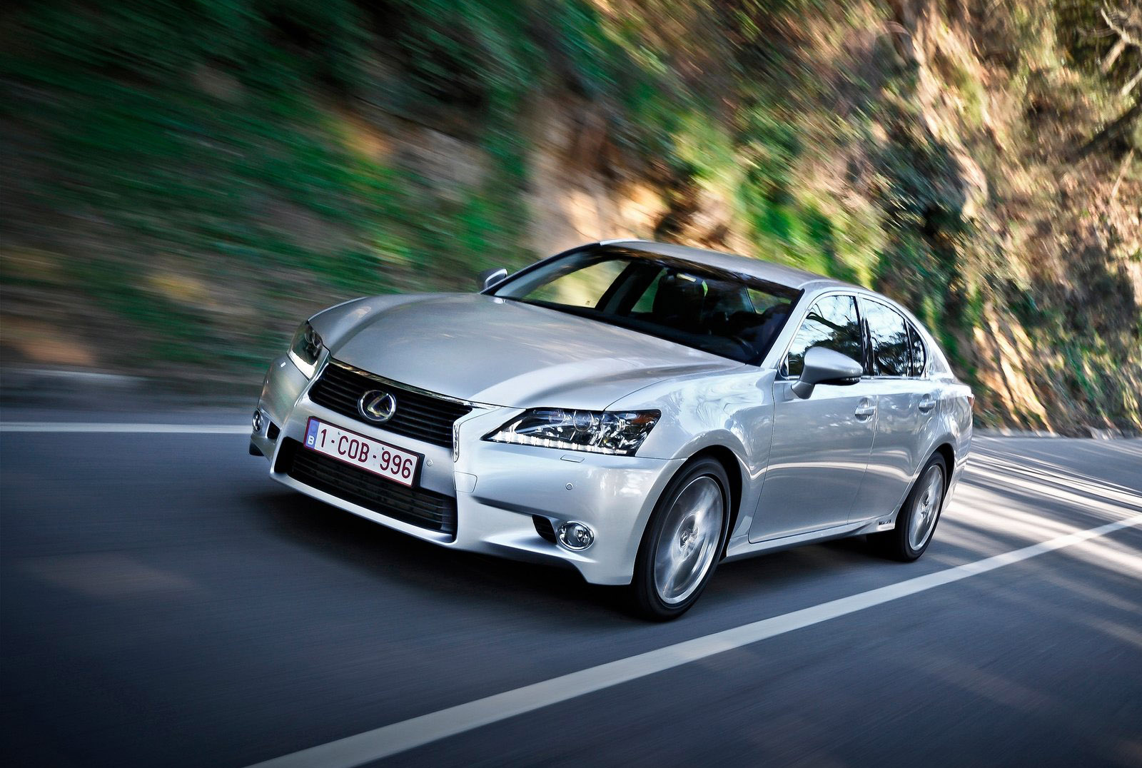 Lexus GS 450h Hybrid