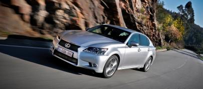 Lexus GS 450h Hybrid (2013) - picture 12 of 43