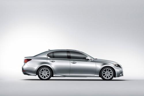 Lexus GS 450h Hybrid (2013) - picture 17 of 43