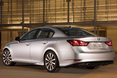 Lexus GS 450h Hybrid (2013) - picture 24 of 43
