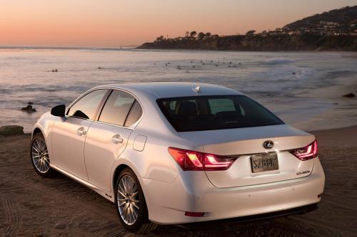 Lexus GS 450h Hybrid (2013) - picture 25 of 43
