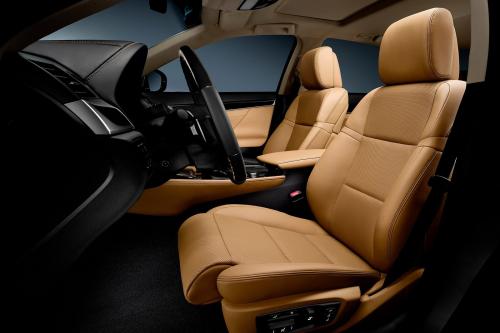 Lexus GS 450h Hybrid (2013) - picture 33 of 43