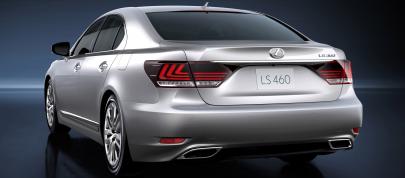 Lexus LS 460 (2013) - picture 4 of 10