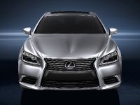 Lexus LS 460 (2013) - picture 1 of 10