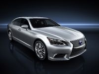 Lexus LS 460 (2013) - picture 2 of 10