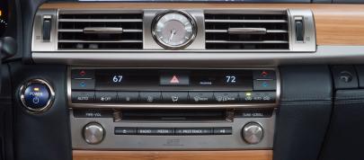 Lexus LS 600h F Sport (2013) - picture 12 of 14