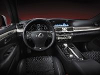 Lexus LS F Sport (2013) - picture 5 of 8