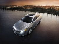 Lincoln MKS (2013) - picture 6 of 17