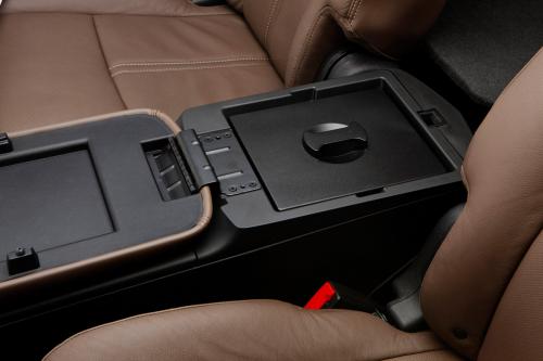 Lincoln MKT (2013) - picture 25 of 25