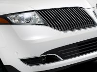 Lincoln MKT (2013) - picture 11 of 25