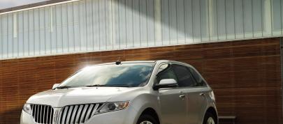 Lincoln MKX (2013) - picture 7 of 19