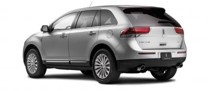 Lincoln MKX (2013) - picture 12 of 19