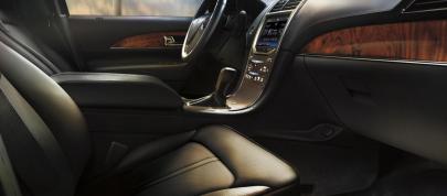 Lincoln MKX (2013) - picture 15 of 19