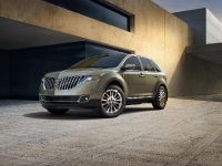Lincoln MKX (2013) - picture 10 of 19