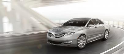 Lincoln MKZ (2013) - picture 7 of 19