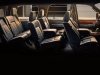 Lincoln Navigator (2013) - picture 11 of 12