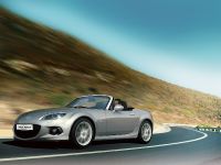 Mazda MX-5 Roadster (2013) - picture 2 of 3