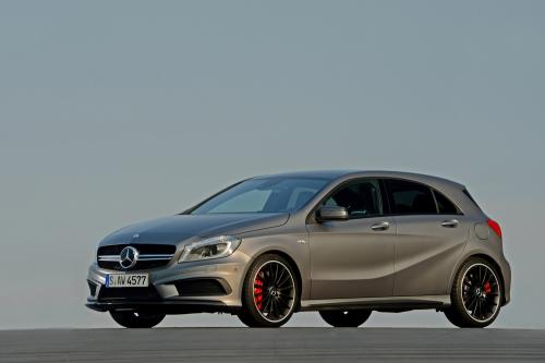 Mercedes-Benz A 45 AMG UK (2013) - picture 1 of 6