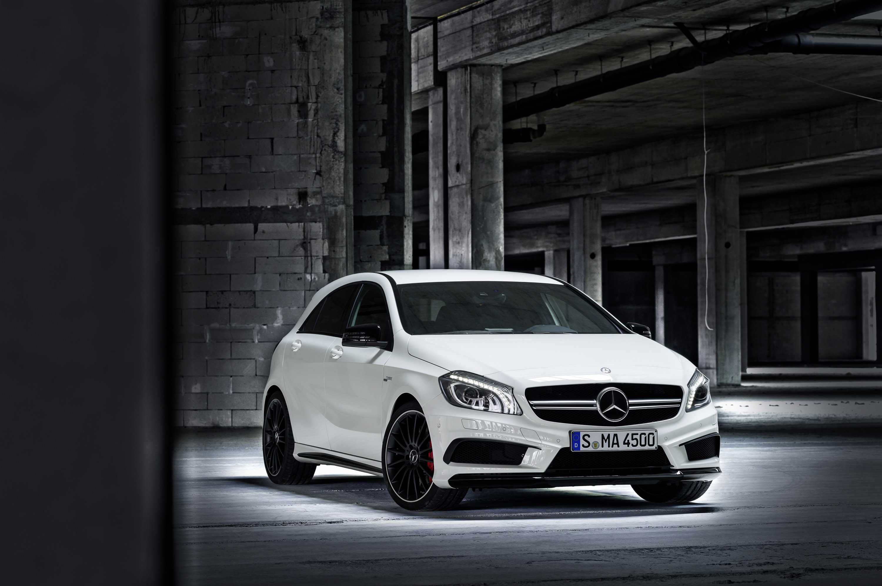 Mercedes-Benz A45 AMG