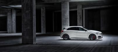 Mercedes-Benz A45 AMG (2013) - picture 7 of 24