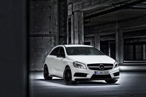 Mercedes-Benz A45 AMG (2013) - picture 8 of 24