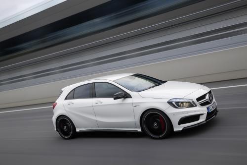 Mercedes-Benz A45 AMG (2013) - picture 16 of 24