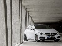 Mercedes-Benz A45 AMG (2013) - picture 4 of 24