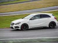 Mercedes-Benz A45 AMG (2013) - picture 13 of 24