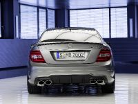 Mercedes-Benz C 63 AMG Edition 507 (2013) - picture 3 of 12