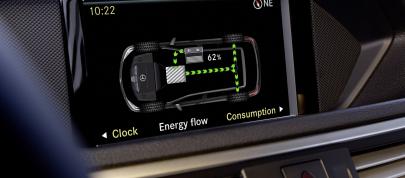 Mercedes-Benz E400 Hybrid (2013) - picture 7 of 9