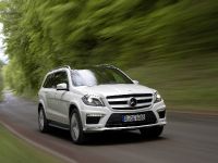 Mercedes-Benz GL 63 AMG (2013) - picture 3 of 24