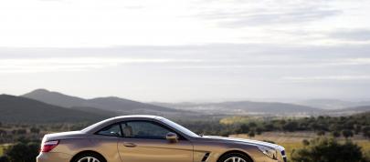 Mercedes-Benz SL-Class (2013) - picture 39 of 68