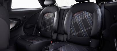 MINI Cooper S Paceman ALL4 (2013) - picture 28 of 54