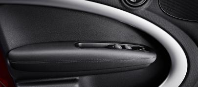 MINI Countryman (2013) - picture 12 of 14