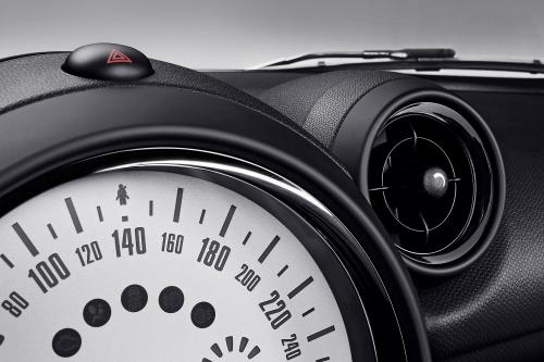 MINI Countryman (2013) - picture 9 of 14