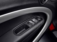 MINI Countryman (2013) - picture 10 of 14