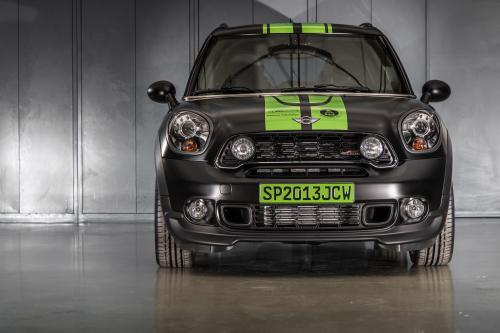 MINI John Cooper Works Countryman ALL4 Dakar (2013) - picture 1 of 22