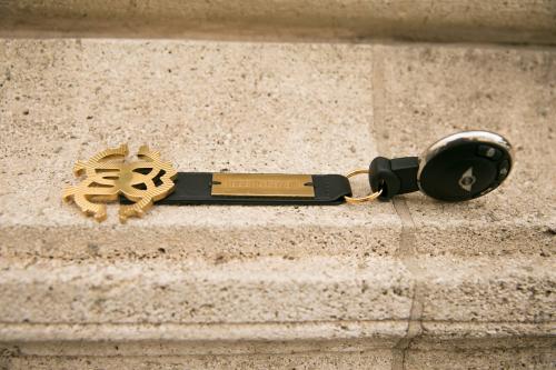 MINI Paceman by Roberto Cavalli (2013) - picture 9 of 16