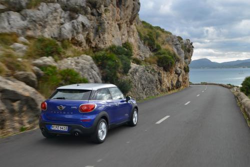 MINI Paceman UK (2013) - picture 1 of 34