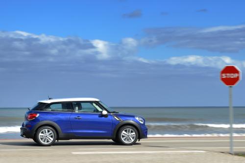 MINI Paceman UK (2013) - picture 9 of 34