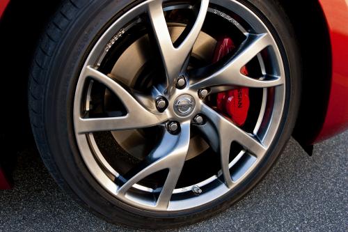 Nissan 370Z (2013) - picture 8 of 16