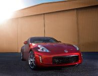 Nissan 370Z (2013) - picture 2 of 16
