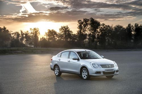 Nissan Almera (2013) - picture 9 of 31