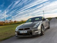 Nissan GT-R Gentleman Edition (2013) - picture 4 of 19